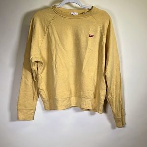 Levi’s Eveyday Crewneck in Goldcoast, NWOT, size M, never worn!